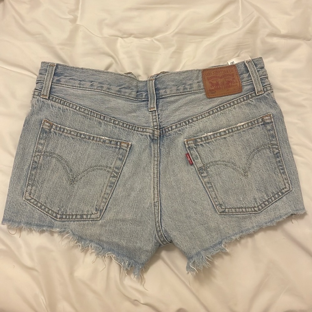 501 Levi shorts - Picture 3 of 3